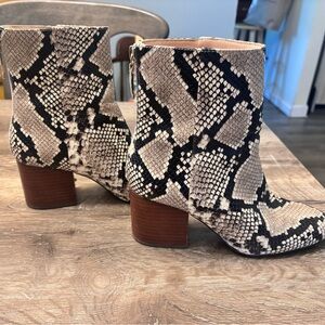 J. Crew Sadie Snake Embossed Leather Booties / Sz 6.5